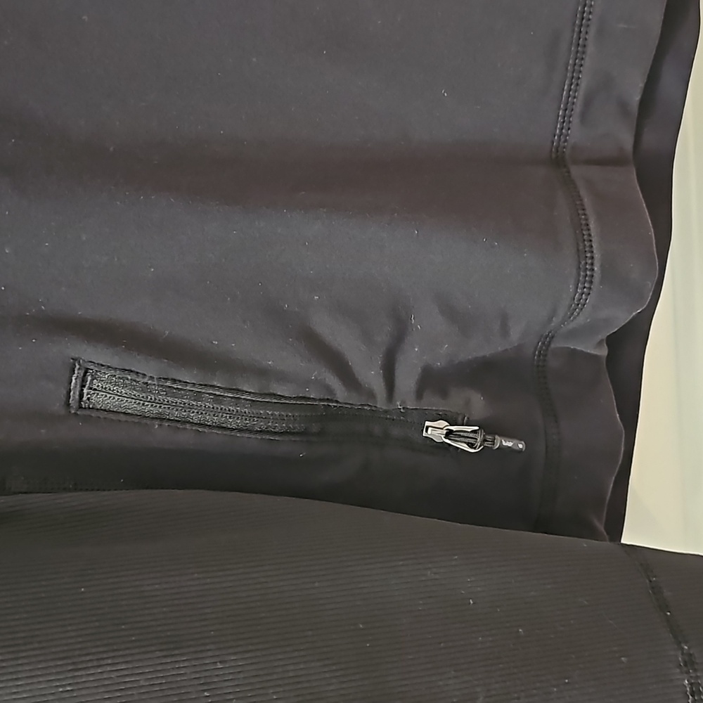 362. Lululemon For It 1/2 zip pullover - Picture 6 of 9